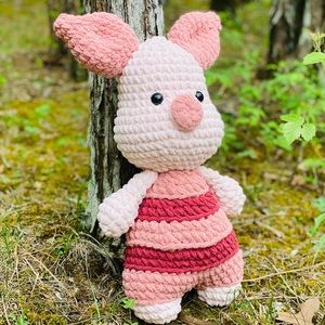 Piglet Plushie